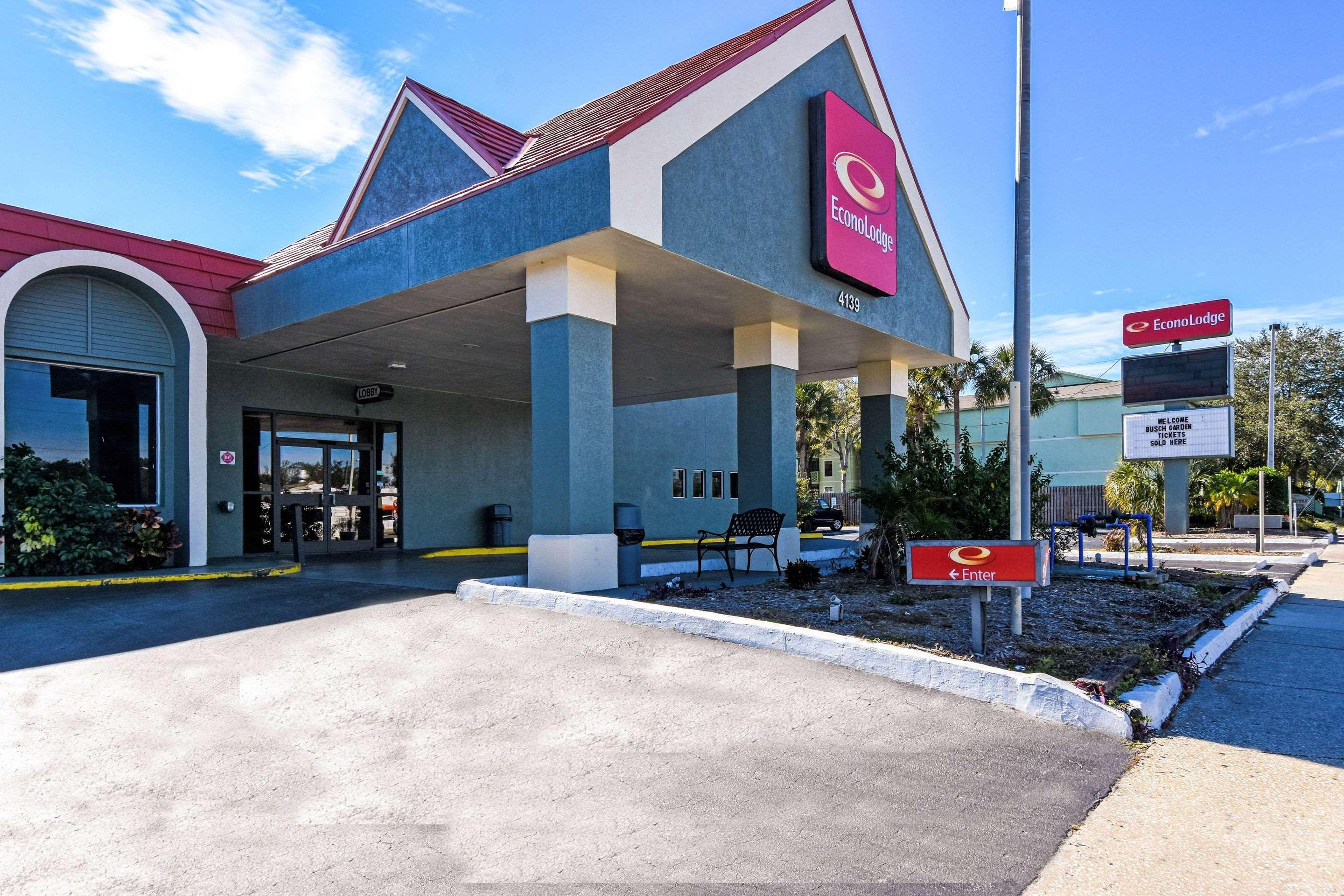 Econo Lodge Busch Gardens Tampa Exterior photo